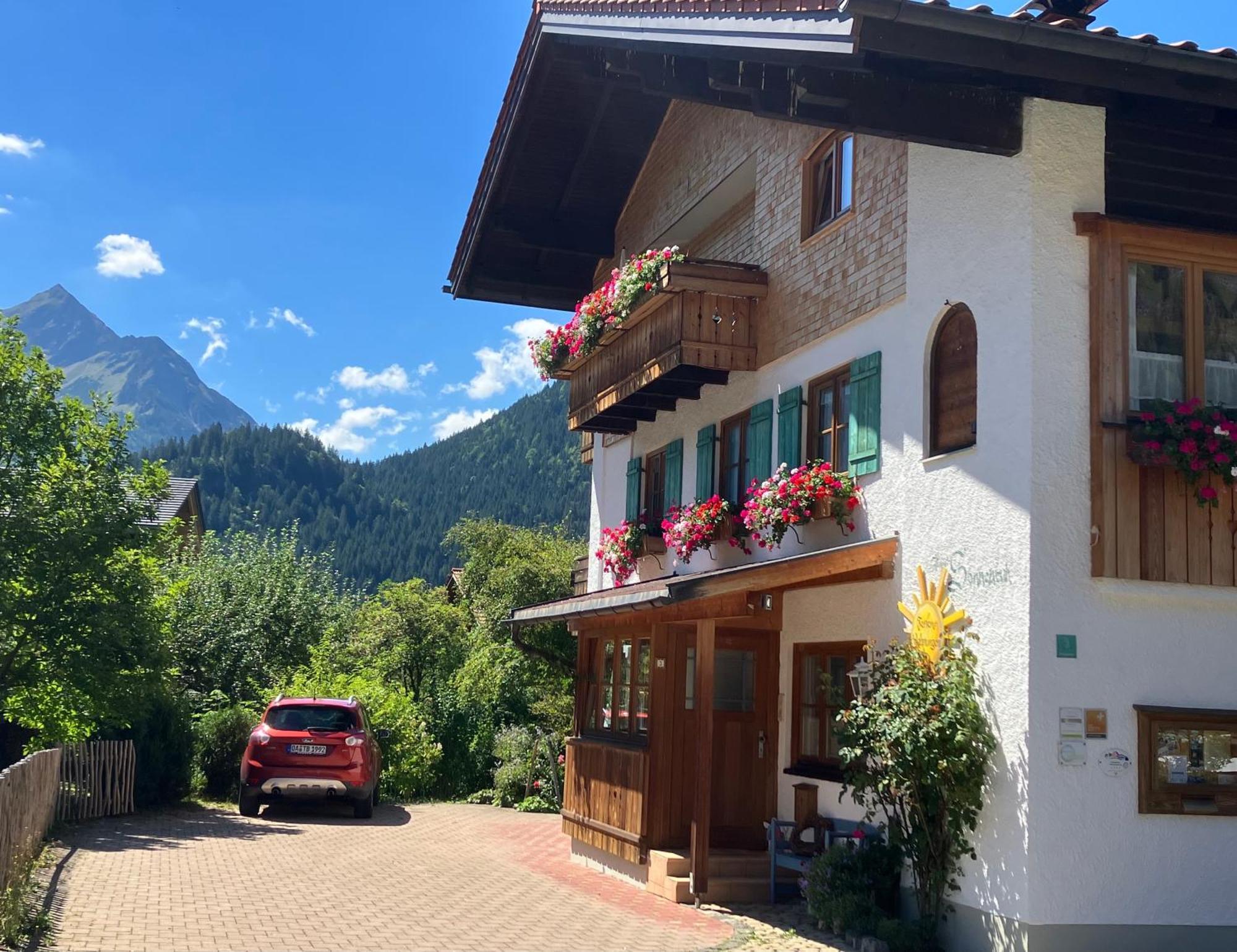 Апартаменты Haus Sonnenruh Бад-Хинделанг Экстерьер фото